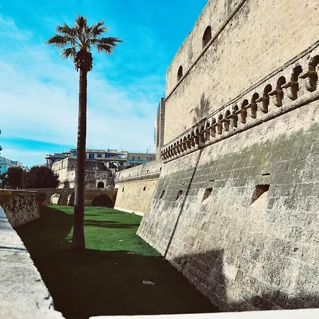 Casa Dell Arco * בארי